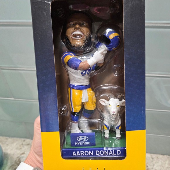 AARON DONALD フィギュア G.O.A.T. ボブルヘッド Aaron Donald 【公式